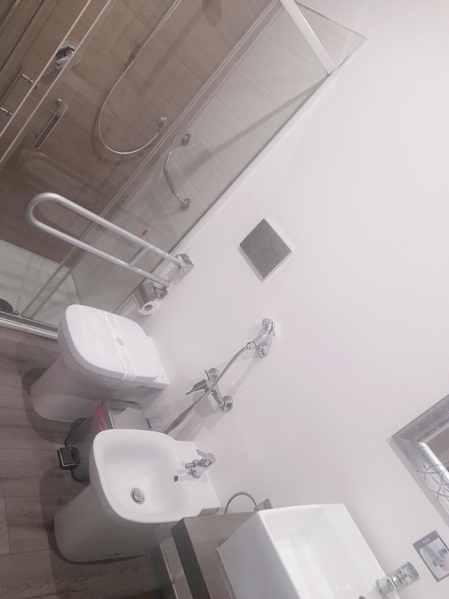 White House & B. Hotel Sinnai ภายนอก รูปภาพ